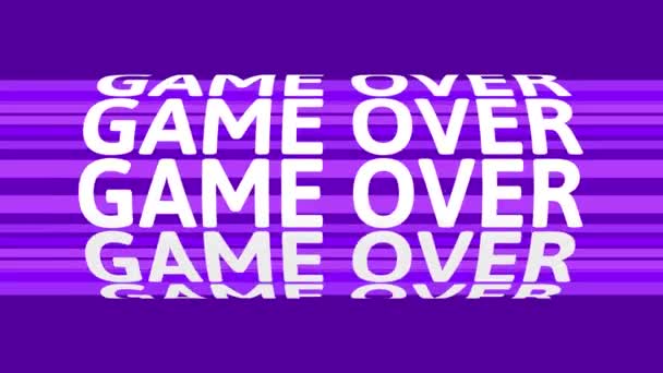 Animação digital de Game Over texto girando em forma de cilindro CG animado com padrão listrado roxo. 3D renderização em fundo roxo . — Vídeo de Stock