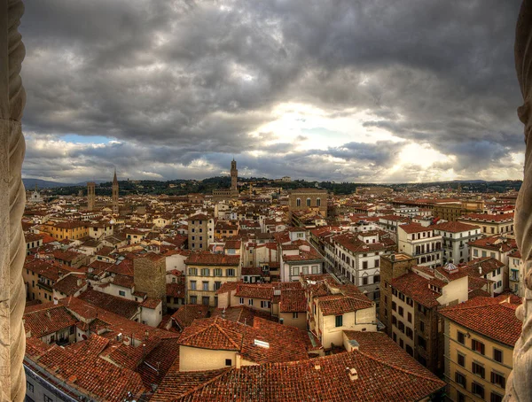 Vista panorâmica (sul) da Bell Tower de Santa Maria dell Fiore, Duomo Florença (Campanila de Giotto). Janeiro de 2014 — Fotografia de Stock