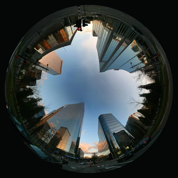 Küresel panorama Rue de la Loi, Avrupa Parlamentosu, Skyscrappres. Brussels, Belçika. Ekim, 2007.