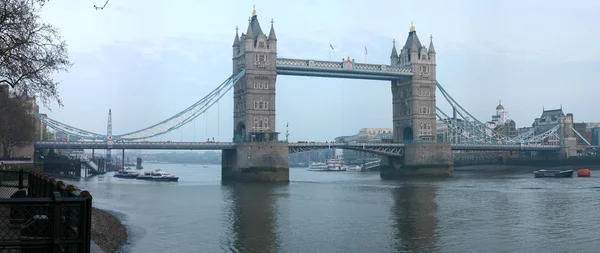 Vista panorâmica da Ponte da Torre. Londres, Reino Unido. Abril de 2006 — Fotografia de Stock