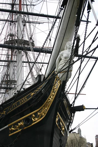 Nave alta Cutty Sark en exhibición pública en Greenwich. Londres, Reino Unido. Abril de 2006 — Foto de Stock