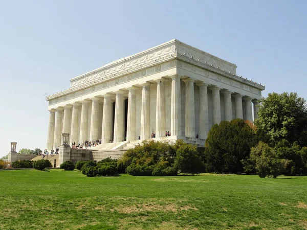 Oldalnézetből a Lincoln Memorial — Stock Fotó