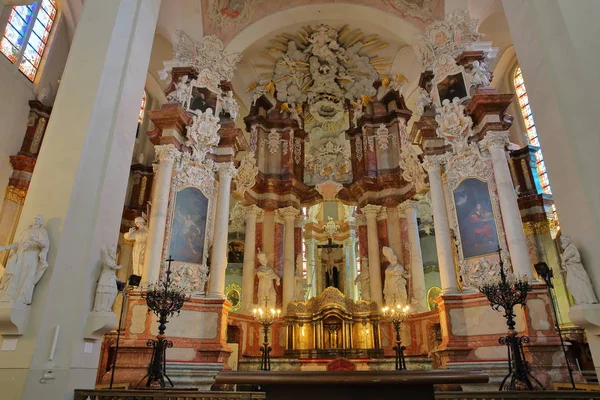 Vilnius, Litauen - 29 December 2016: Vilnius universitet - 'St Johns kyrka interiör — Stockfoto