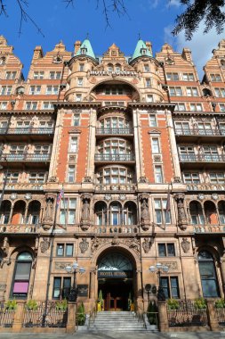 Londra, İngiltere - 22 Mart 2014: Russell Hotel Russell Square, Victoria cephe