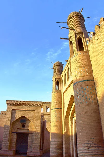 Khiva, Uzbekistan: En infart till Khiva gamla stan — Stockfoto