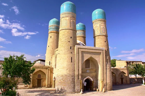 Buchara Uzbekistan: The Char mindre moskén — Stockfoto