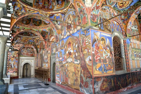 RILA, BULGARIA - 23 de julio de 2015: Frescos en el monasterio de Rila — Foto de Stock