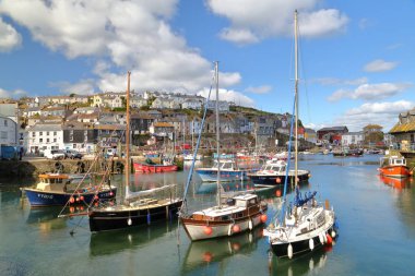 Mevagissey, Cornwall, İngiltere - 20 Mayıs 2015: Mevagissey balıkçı limanı 