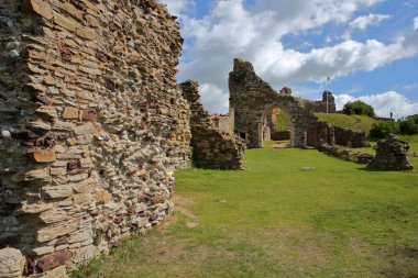 Hastings, İngiltere - 23 Temmuz 2017: East Sussex'deki / daki Hastings kale kalıntıları