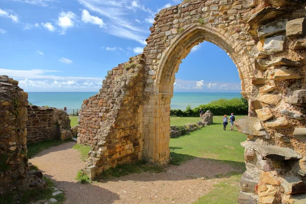 Hastings, İngiltere - 23 Temmuz 2017: East Sussex'deki / daki Hastings kale kalıntıları