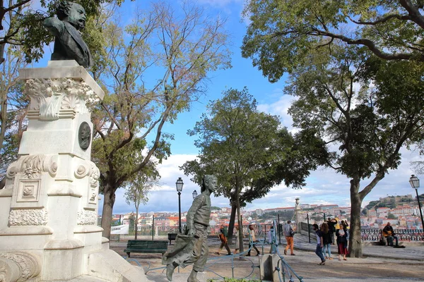 Lisbon Portekiz Kasım 2017 Sao Pedro Alcantara Bakış Açısı Miradorou — Stok fotoğraf