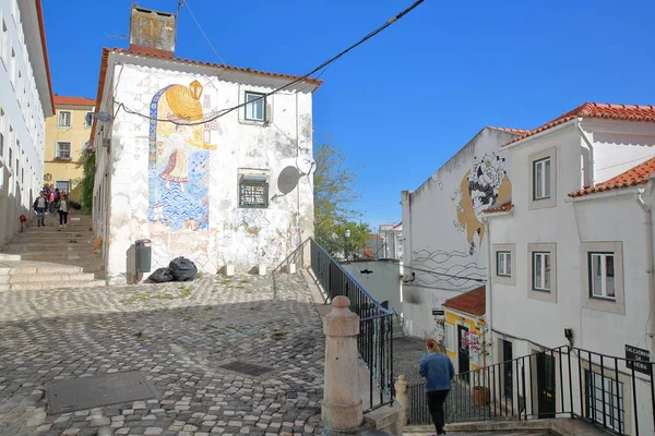 Lissabon Portugal November 2017 Smala Och Färgglada Gatorna Alfama Grannskapet — Stockfoto