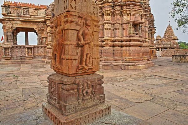 Hinduiska Tempel Bijolia Rajasthan Indien Med Sniderier Förgrunden Bijolia Ligger — Stockfoto