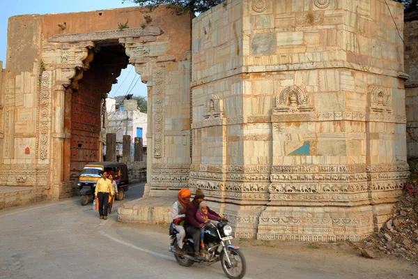 Chittorgarh Rajasthan India Diciembre 2017 Puerta Ram Pol Que Conduce — Foto de Stock