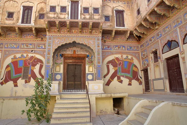 Mandawa Rajasthan India Dezembro 2017 Entrada Uma Casa Haveli Com — Fotografia de Stock