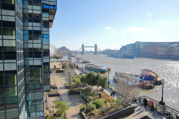 London Februari 2018 Riverside Promenaden Österut Längs Floden Themsen Med — Stockfoto