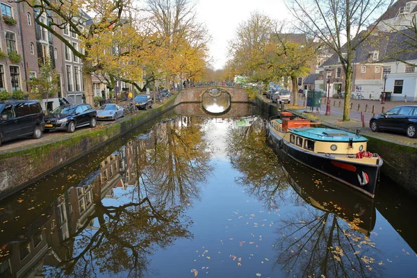 Amsterdam Pays Bas Novembre 2019 Réflexions Bâtiments Patrimoniaux Colorés Une — Photo