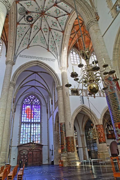 Haarlem Nederländerna November 2019 Interiören Bavokerk Kyrka Med Tvärställda Infärgade — Stockfoto