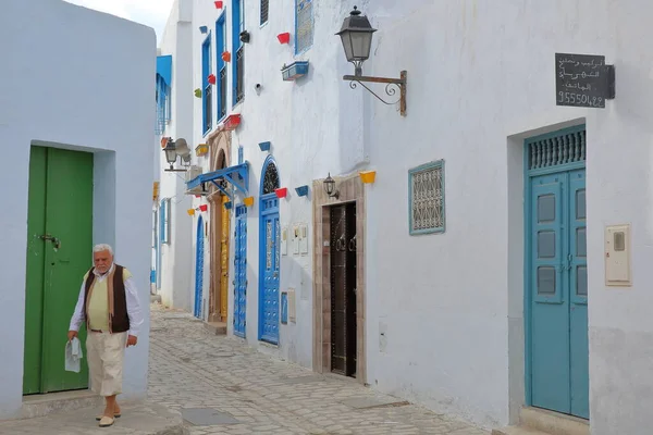 Kairouan Túnez Diciembre 2019 Típica Calle Empedrada Estrecha Dentro Medina —  Fotos de Stock