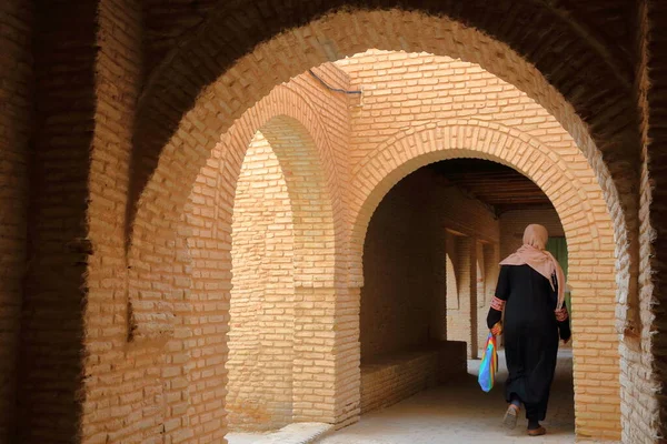 Medina Histórica Nefta Túnez Decorada Con Patrones Ladrillos Arcadas —  Fotos de Stock