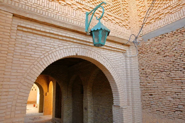 Medina Histórica Nefta Túnez Decorada Con Patrones Ladrillos Arcadas —  Fotos de Stock