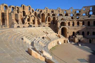 El Jem, Tunus 'un etkileyici Roma amfitiyatrosu
