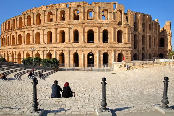Jem Tunisia December 2019 Impressive Roman Amphitheater Jem Tunisian Couple — Stock Photo, Image