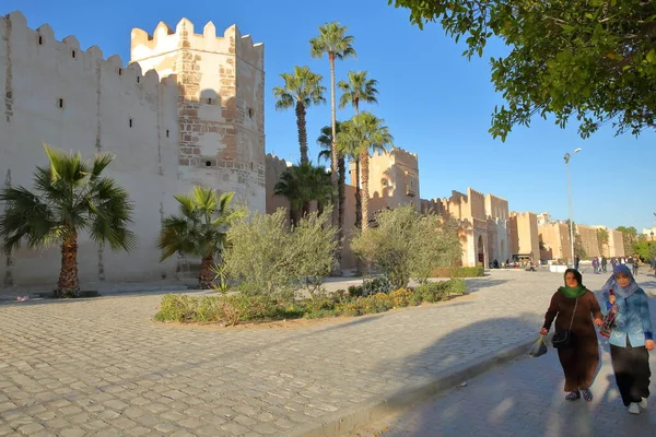Sfax Tunisia Diciembre 2019 Las Impresionantes Murallas Medina Rodeadas Por —  Fotos de Stock