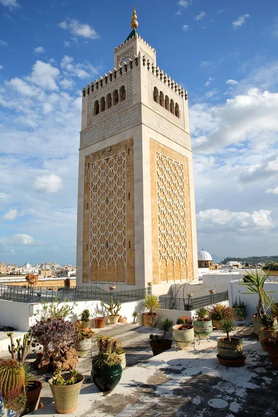 Den Utsmyckade Mönstrade Minareten Zitouna Moskén Stora Moskén Sedd Från — Stockfoto