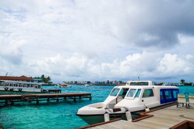 Adadaki iskele, Maldivler.