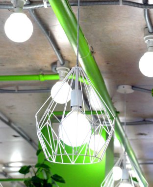 Çatı katında Grange avize