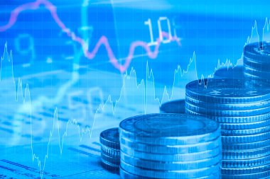 Finans, iş ve bankacılık kavramı. Para, grafik, hisse senedi çizelgesi ve hesap defterinin iki katına çıkarılması.