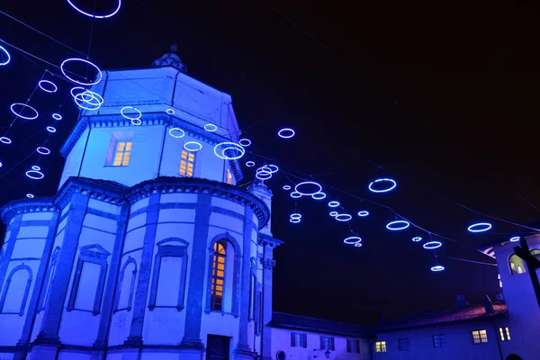 chiesa con luci natalizie - church with christmas light