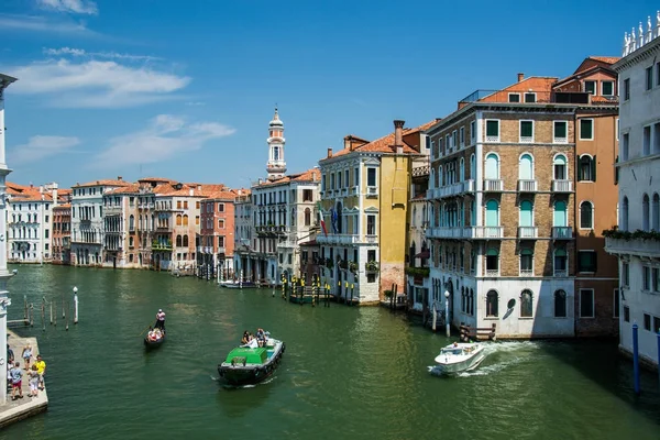 Venezia - Vista dal ponte di Rialto