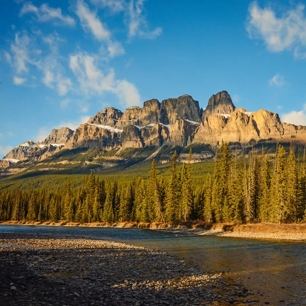 Замковій горі в Banff Національний парк Альберти — стокове фото