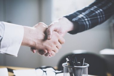 el sıkışma yapma iş ortakları