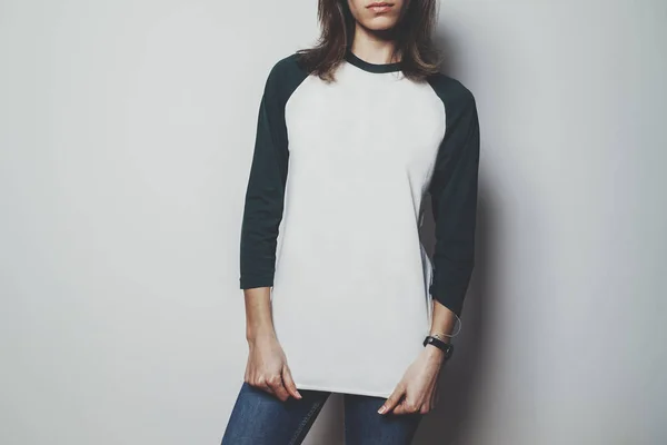 Girl in t-shirt with long sleeves — Stock Photo, Image