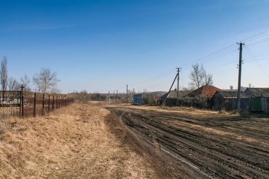 Tuğla malzemeleri çıkarım için terk edilmiş taş ocağı