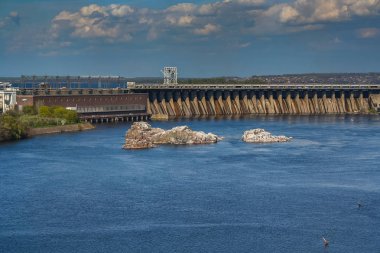 Dnieper hidroelektrik enerji santrali (Dnieproges görünümünü)
