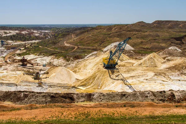 Clay quarry near the town of Pology — Stock Photo, Image