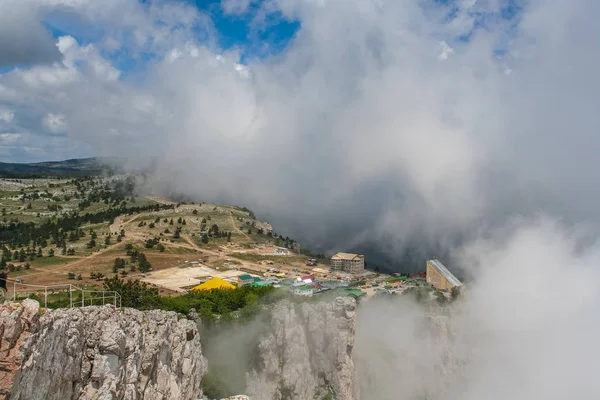 La cima de la montaña Ai-Petri —  Fotos de Stock