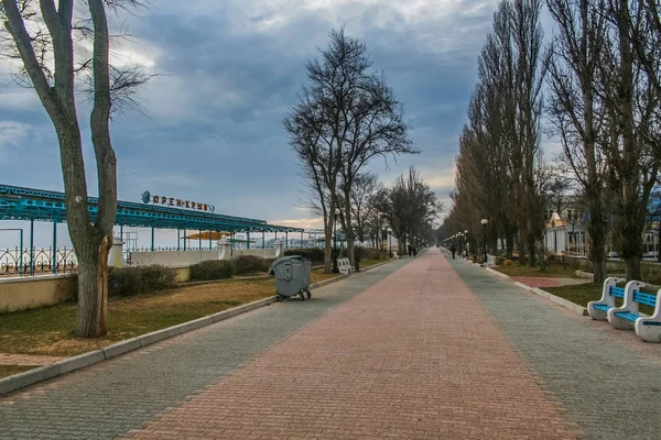 Haven, strand in Feodosia. — Stockfoto