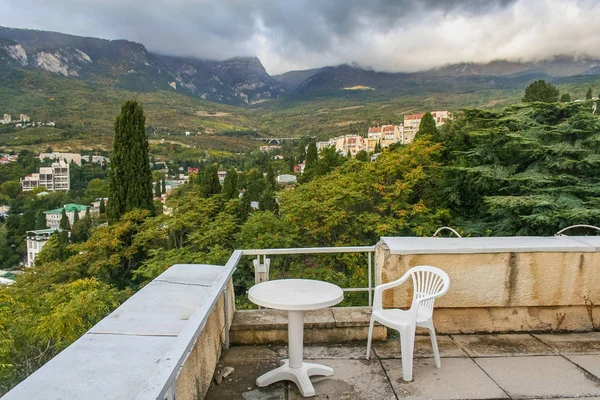 Gurzuf e il Monte Ayu-Dag — Foto Stock