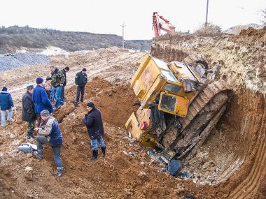 Kaza ile bir buldozer