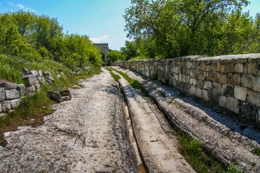 Chufut-Kale bir ortaçağ kalesi yeridir