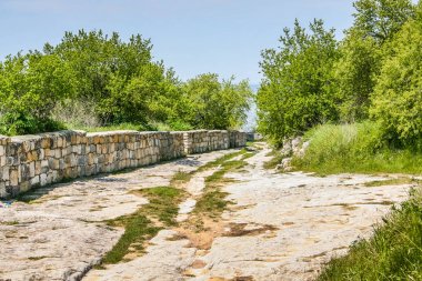 Chufut-Kale bir ortaçağ kalesi yeridir