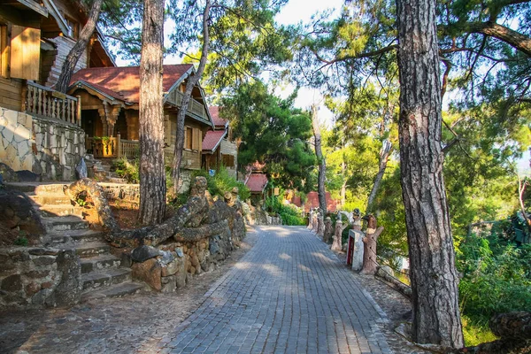 otel Naturland Forest Resort topraklarının