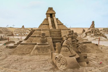 Sandland heykel kumtaşı sloganı