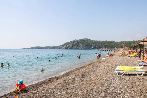 Otel Camyuva köy sokaklarında