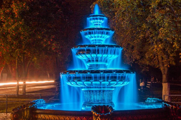 Nacht herfst fontein — Stockfoto